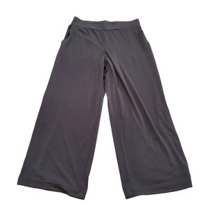 β€ 3 for $15 Maurice's Black Cropped Dress Pants